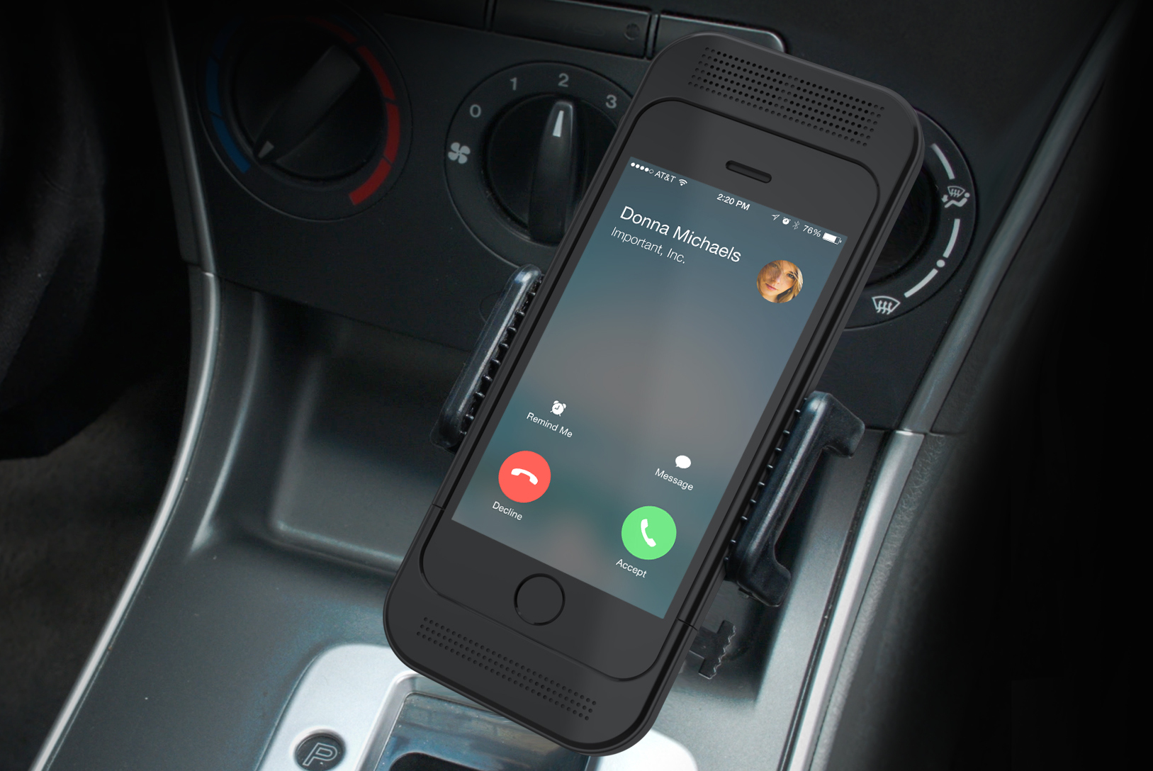 Amp intelligent iPhone speaker case delivers a personalized audio