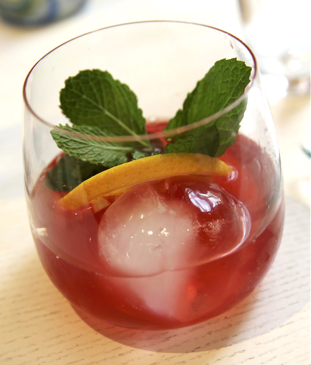 Saturday night cocktails @meltdownicepress @lanningsoh #iceball