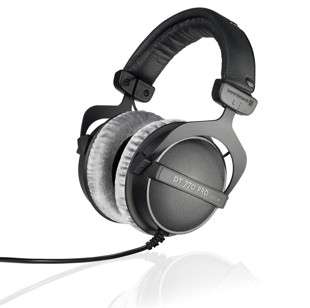 beyerdynamic dt 770 pro 80 ohm studio headphones