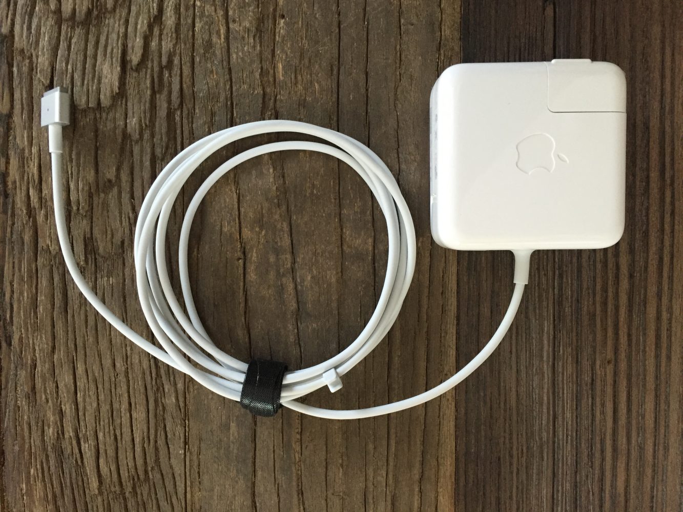 Life Hack these simple Velcro ties make cable management a cinch