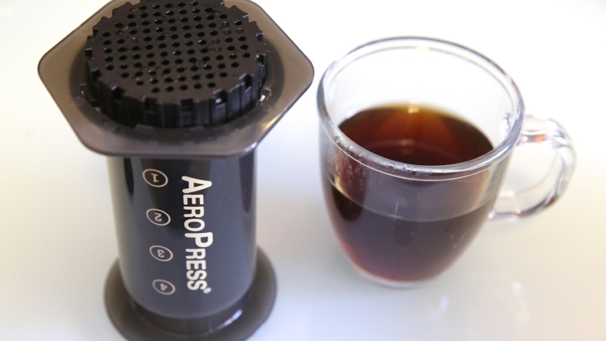 Aeropress Go fits in a Snow Peak titanium mug! : r/AeroPress