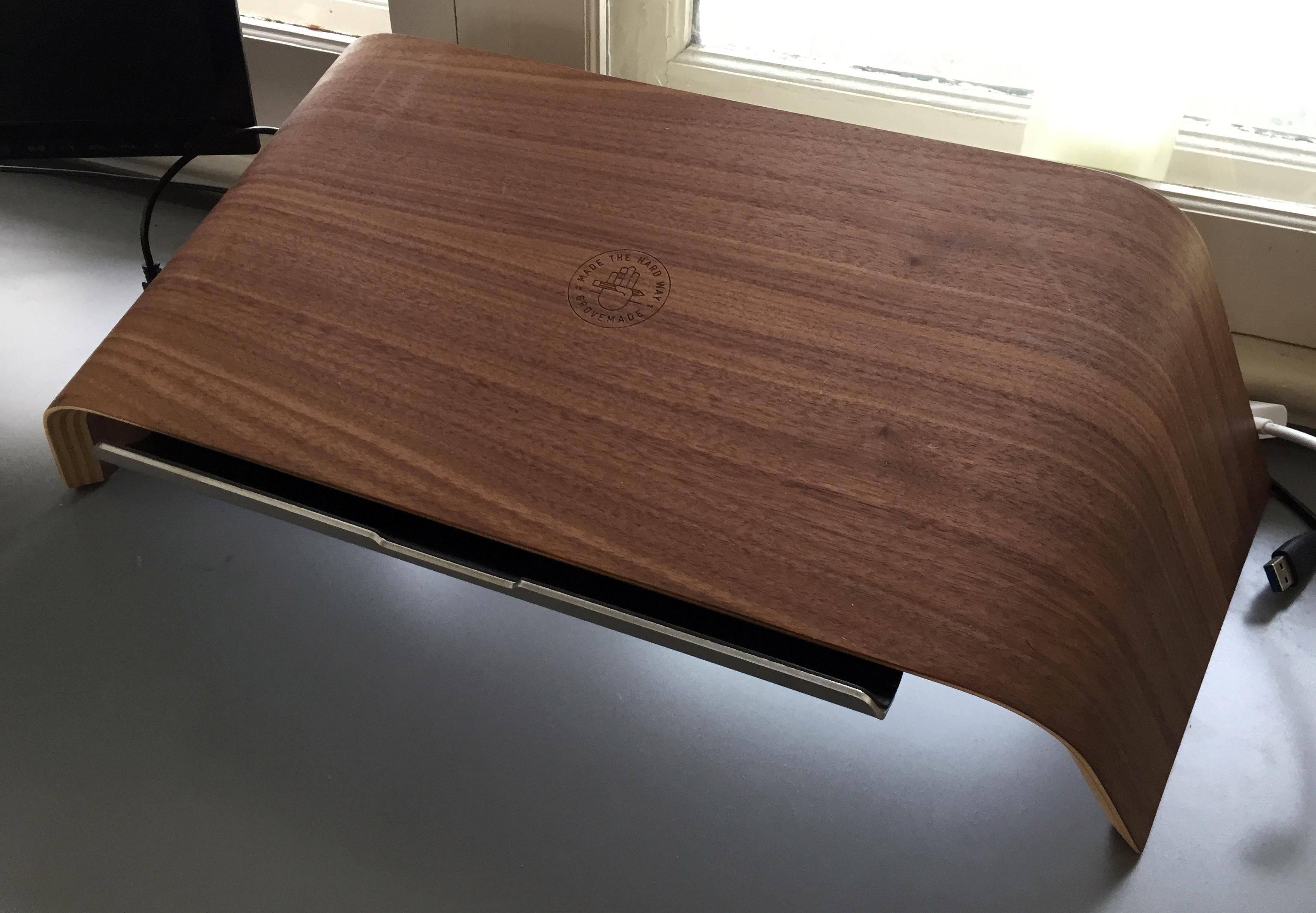 非課税 GROVEMADE / Wood Laptop Riser - gorgas.gob.pa