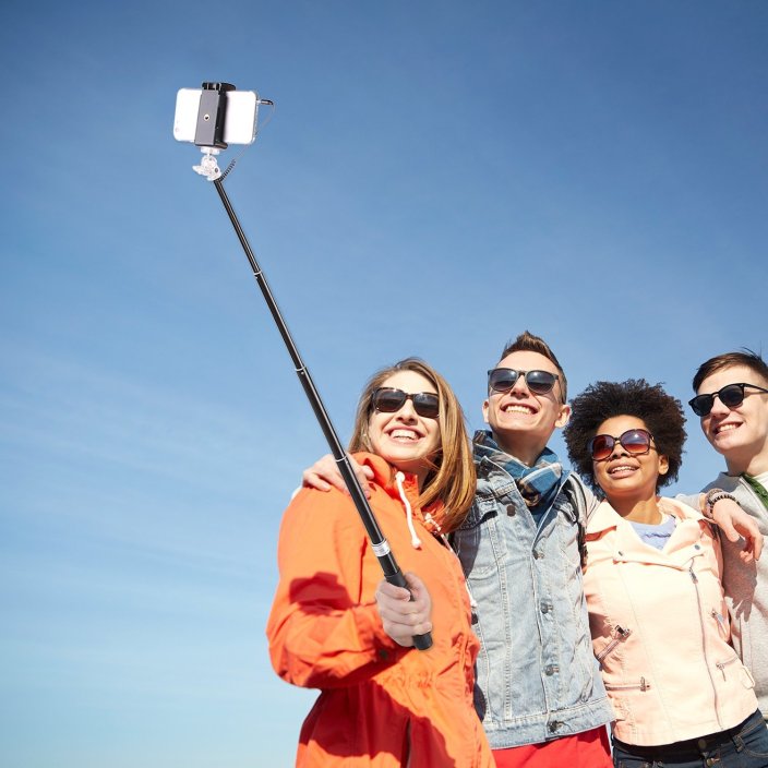 Aukey Wired Self-portrait Monopod Extendable Handled Selfie Stick