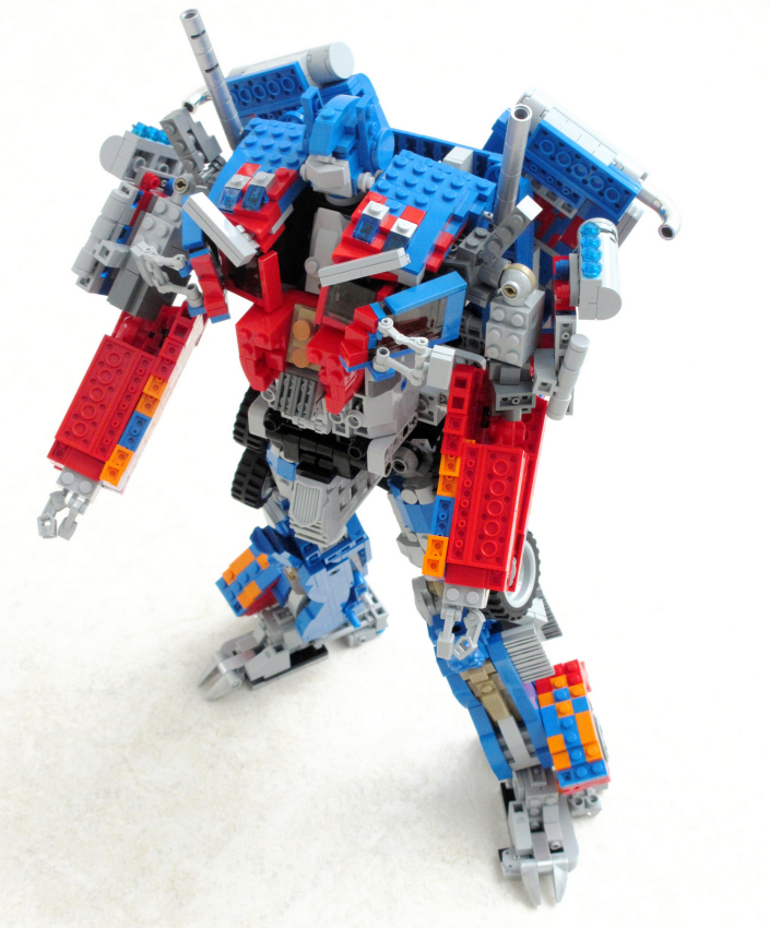 Optimus Prime-Transformer-LEGO-04