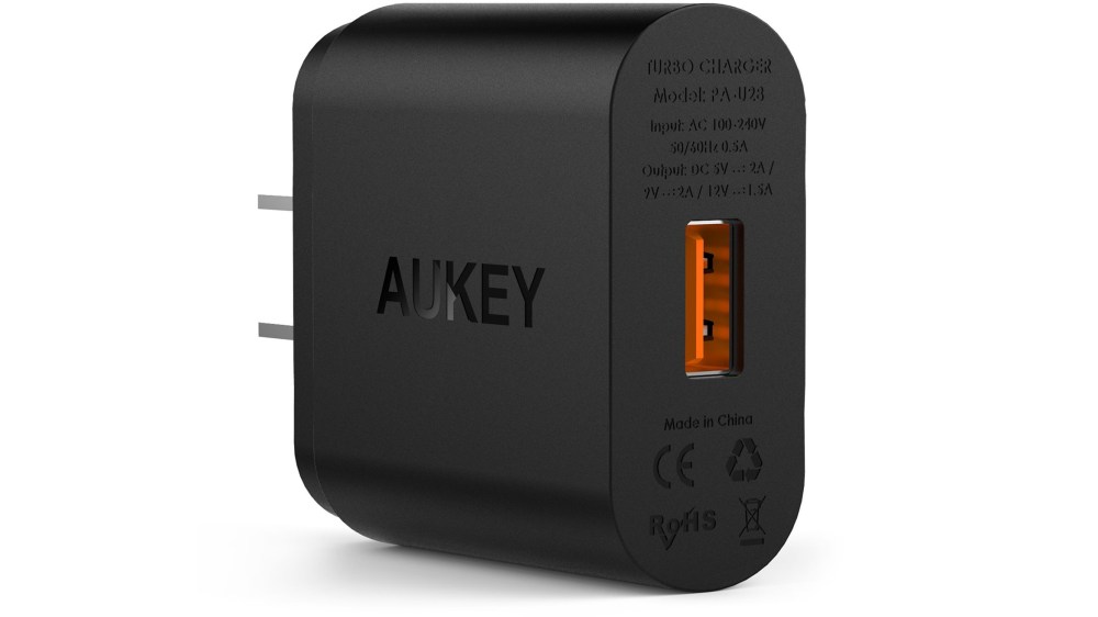 aukey-quick-charge-wall-outlet