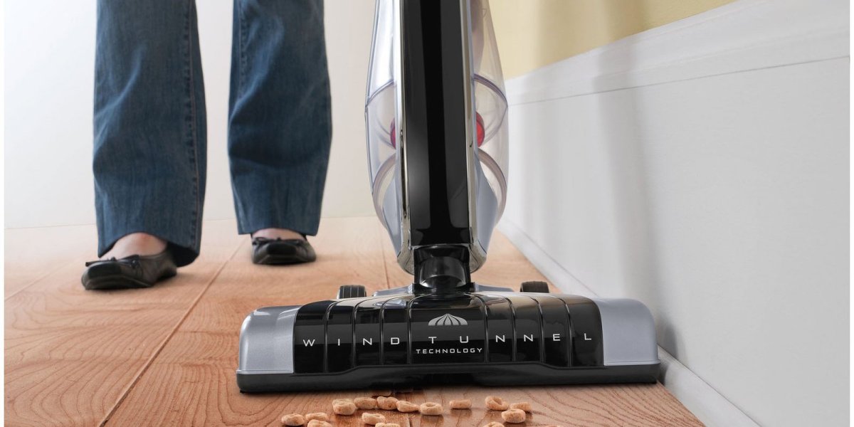 Save $90 on This Best-Selling Hoover Carpet Cleaner at