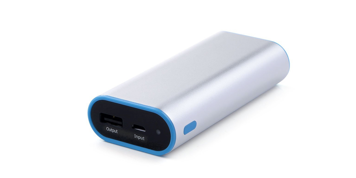 USB Roundup: Lumsing 6700mAh Power bank $12, 2-Pack of RAVPower 3-ft