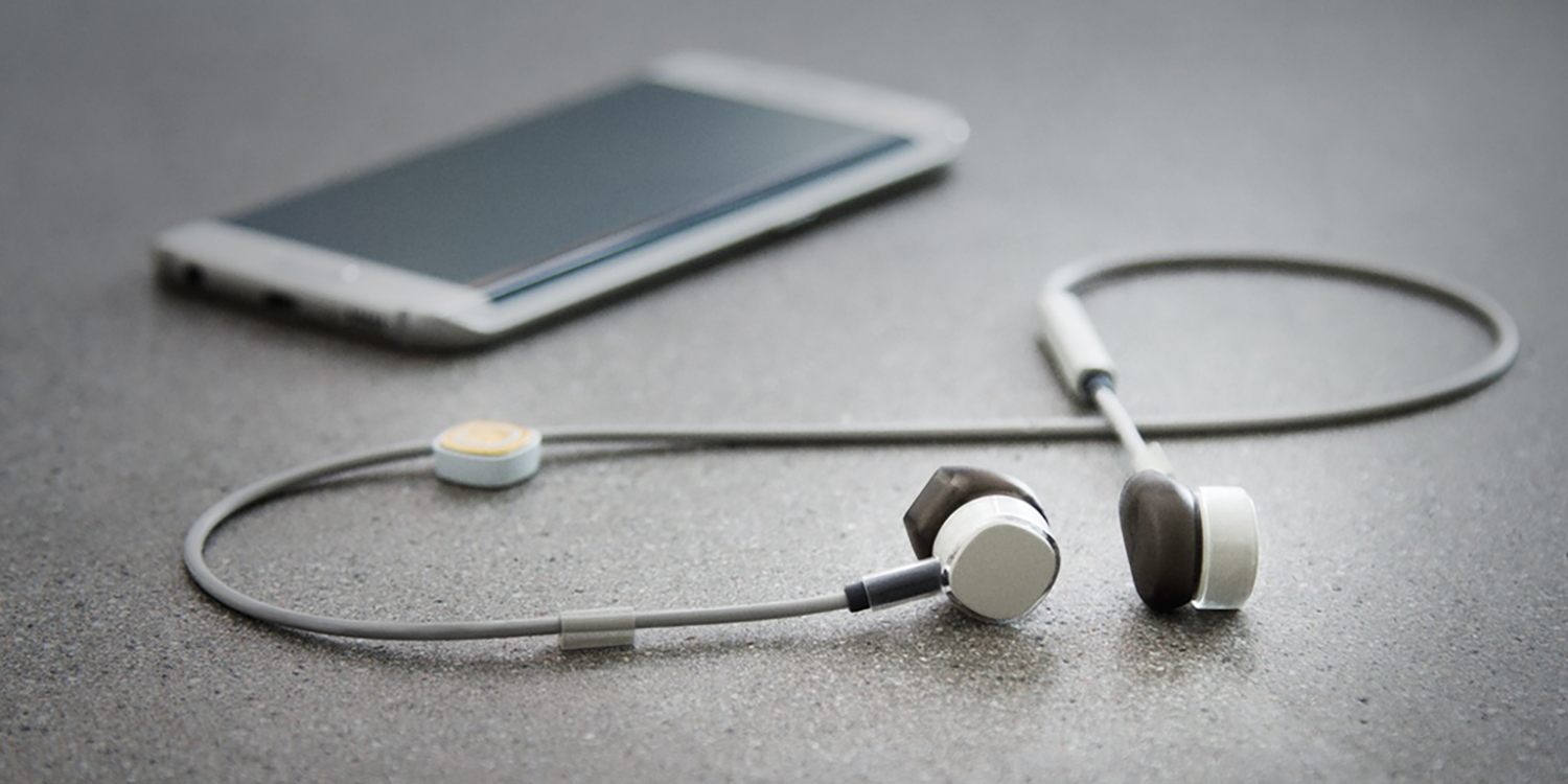 These Bluetooth earbuds use your iPhone’s Lightning port to charge