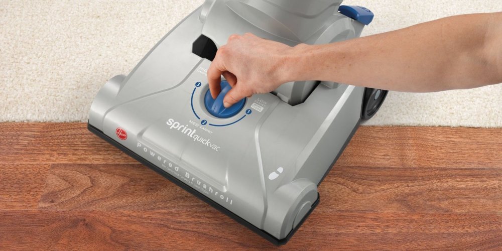 Hoover Sprint QuickVac Bagless Upright (UH20040)