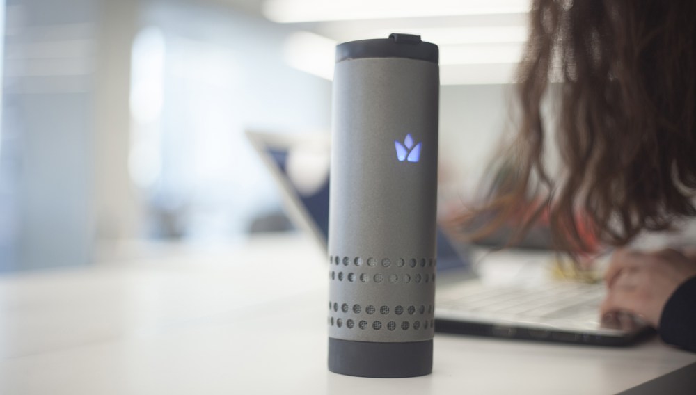 yecup-smartphone-mug