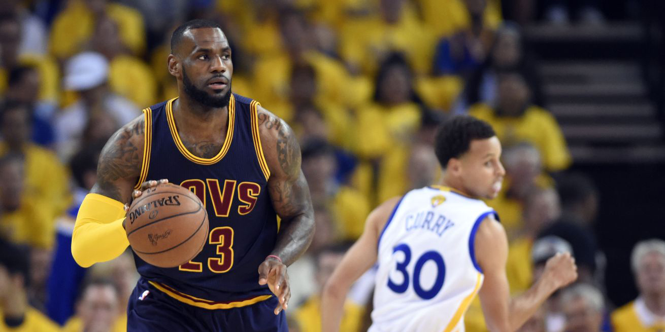 The NBA is going to broadcast 25 games this year in virtual reality