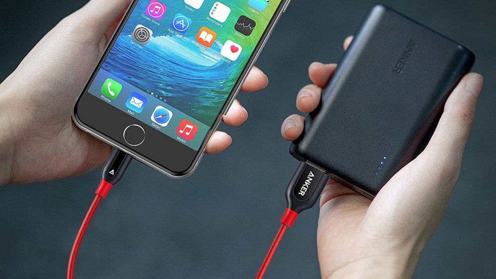 anker-lightning-cable-and-power-bank