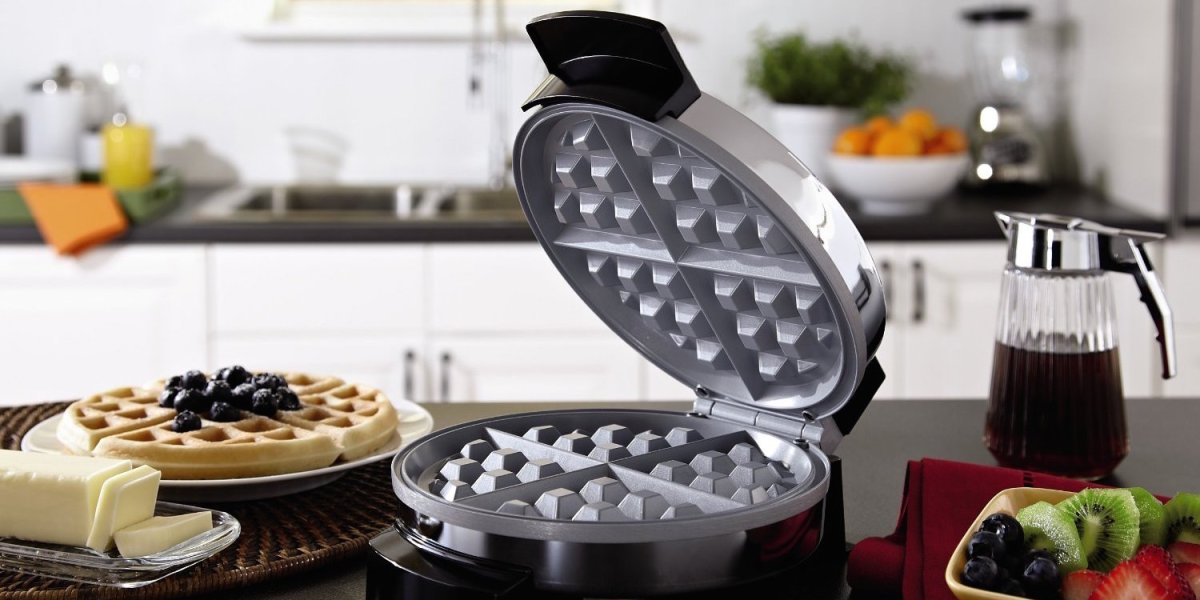 https://9to5toys.com/wp-content/uploads/sites/5/2017/01/oster-duraceramic-belgian-waffle-maker-ckstwf1502-eco.jpg?w=1200&h=600&crop=1