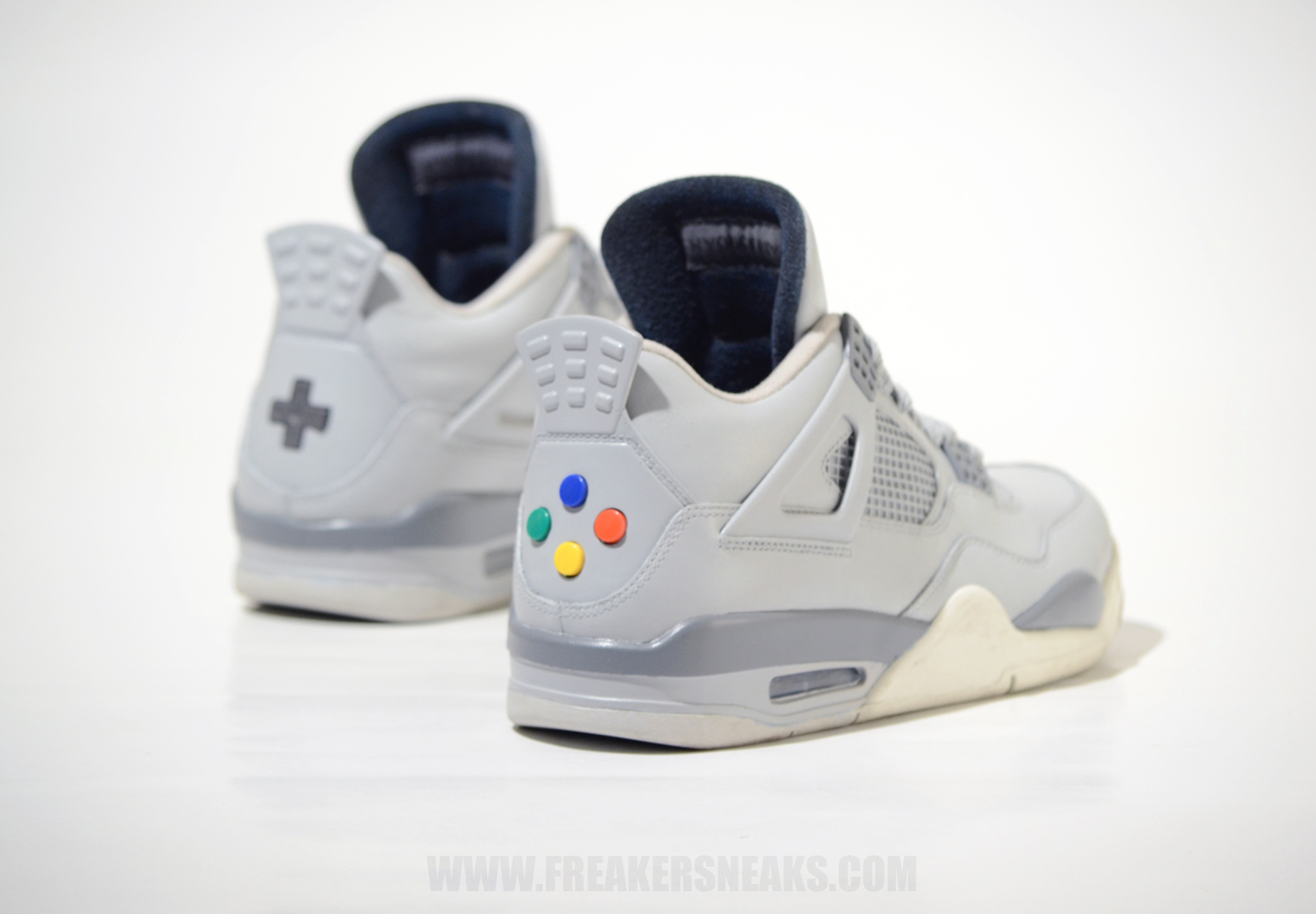 You absolutely have to check out these custom Air Jordan 4 Super