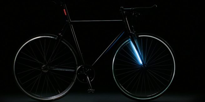 Lyra is an intelligent commuter bike with smart lighting and GPS
