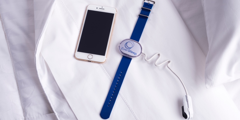 EverSleep iOSconnected wearable diagnoses sleep issues without a