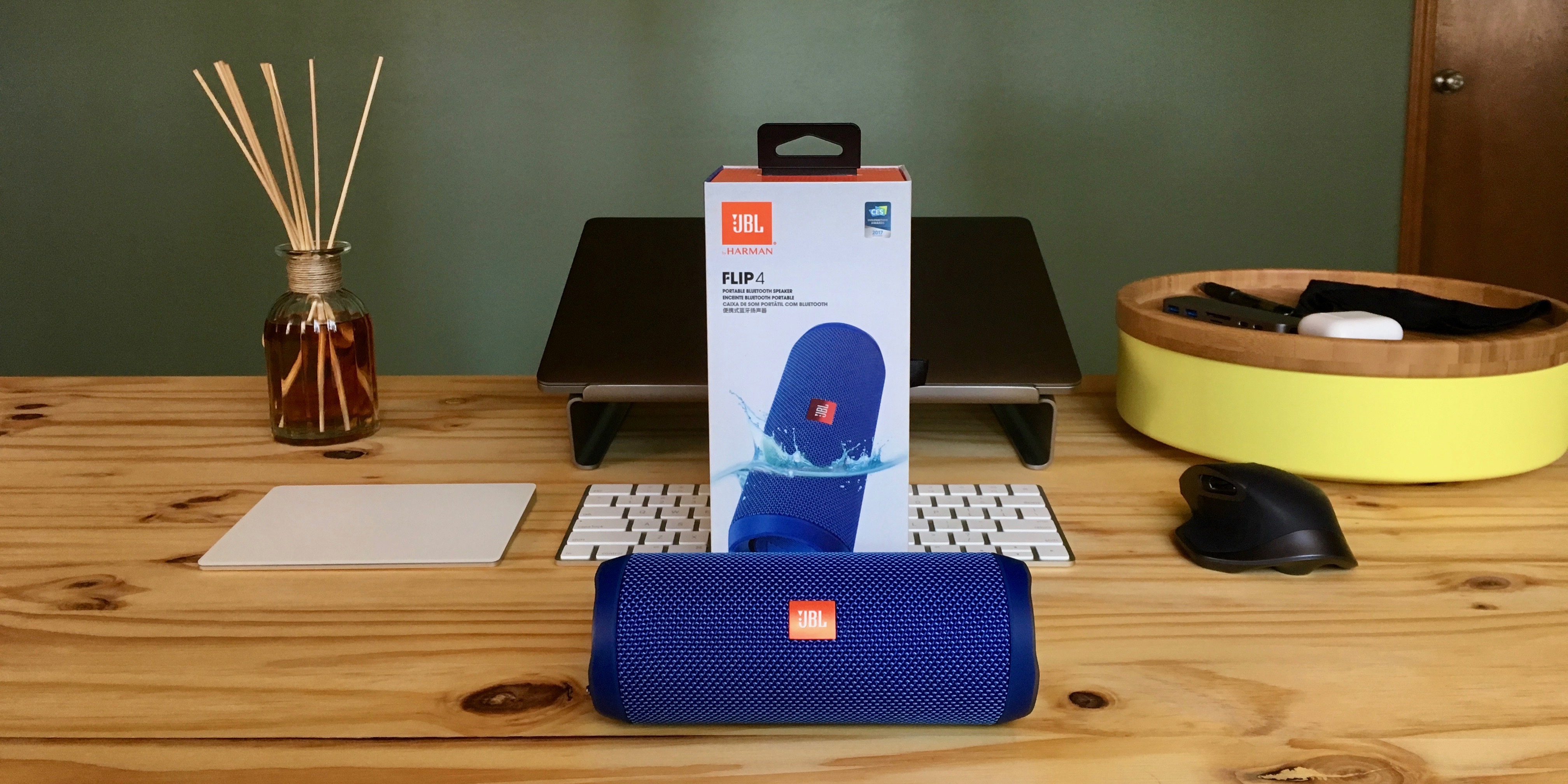 Review: JBL's Flip 4 waterproof speaker offers great sound and features at  a fair price