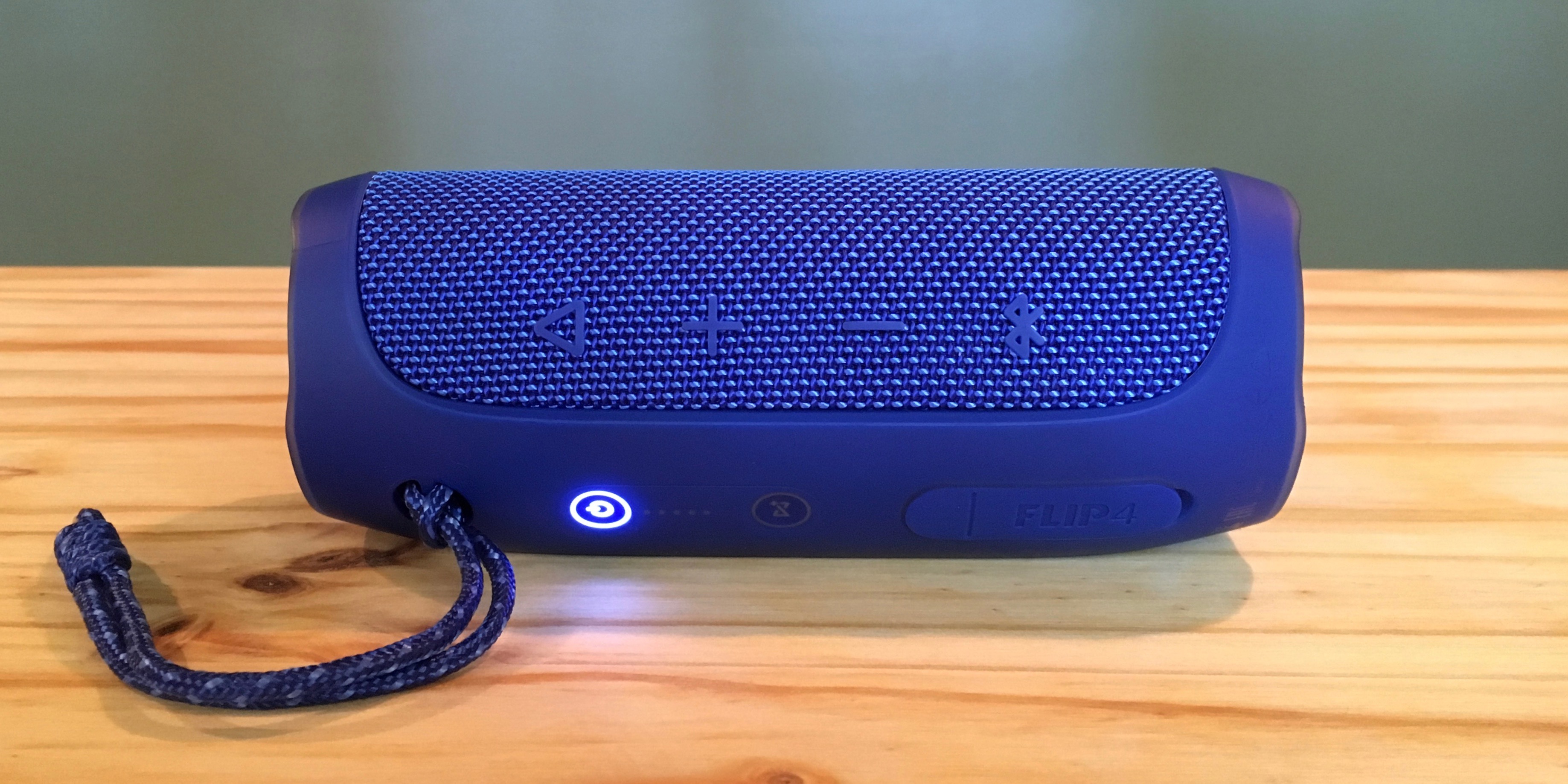 Review JBL's Flip 4 waterproof speaker offers great sound and features