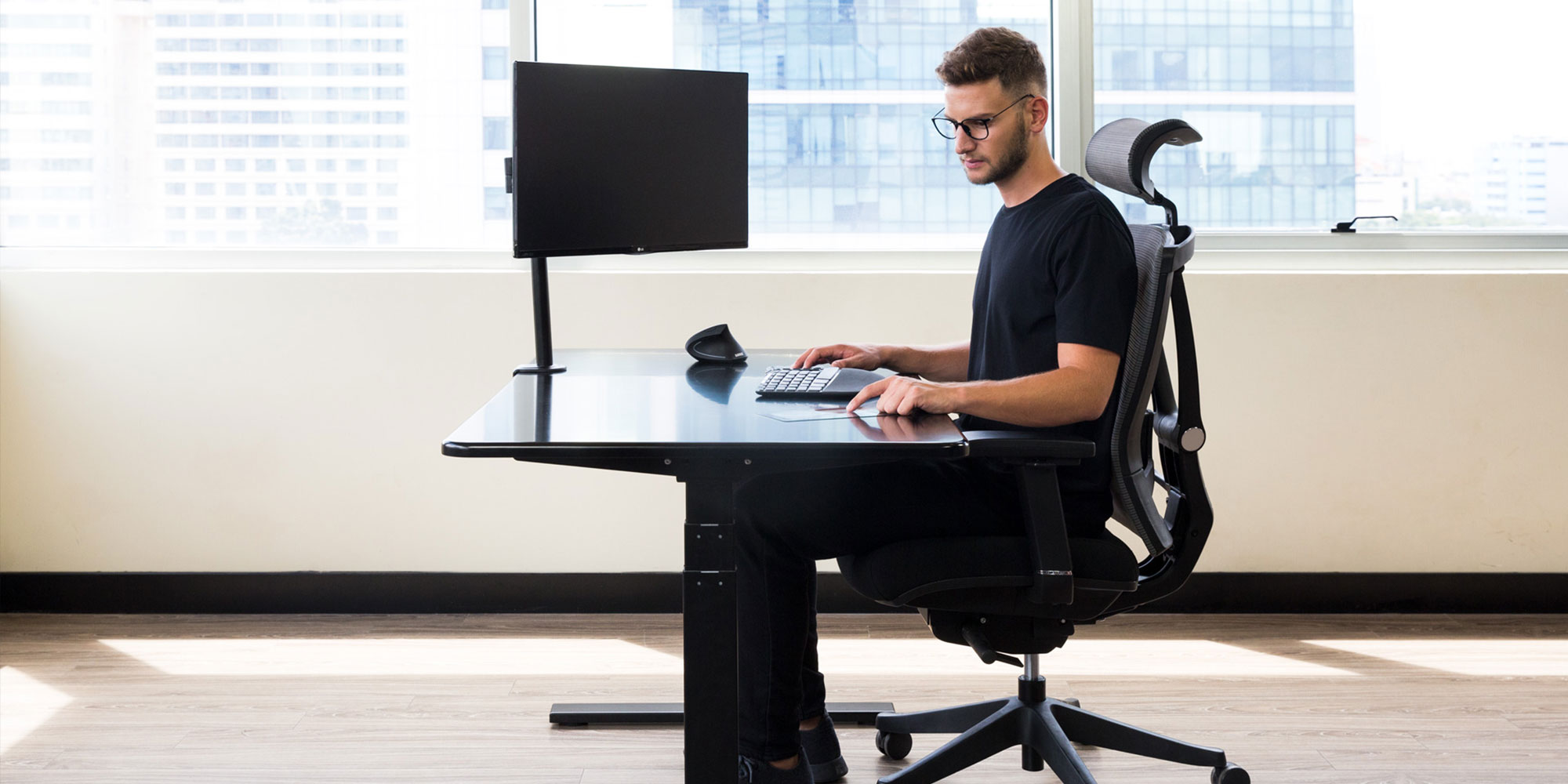 Autonomous brings an AIpowered standing desk to the world w/ the