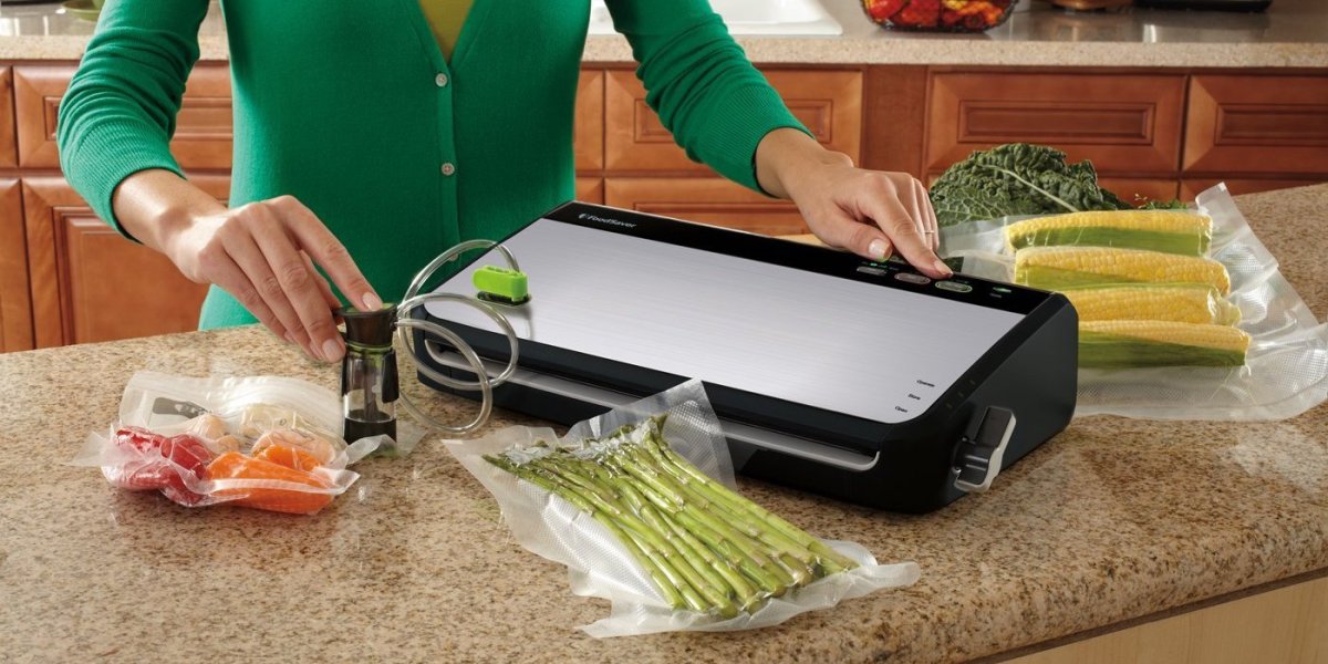 FoodSaver Vacuum Sealing Starter Kit hits Amazon low at 89 shipped