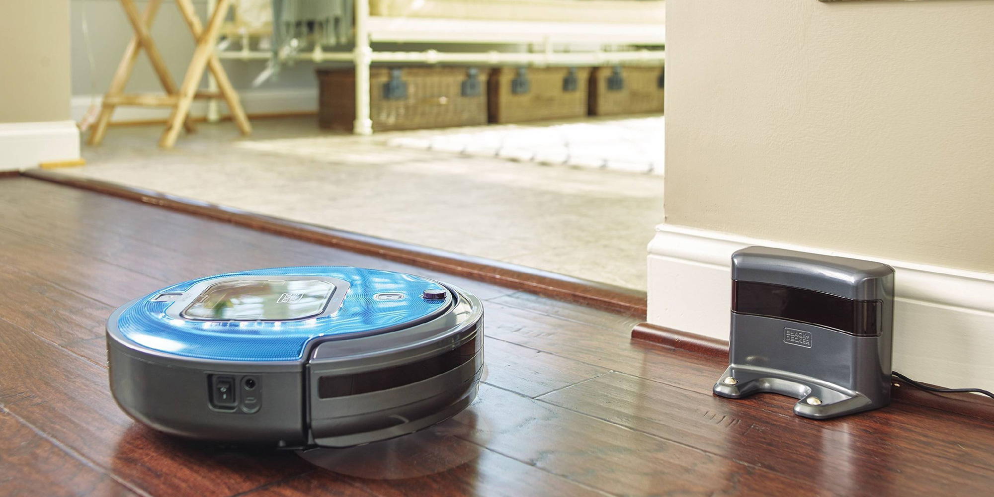 Black & Decker's robotic vacuum keeps the house clean 150 (Reg. 300+)