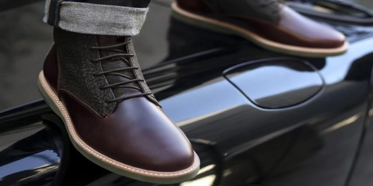 Udtømning Anmeldelse ingeniørarbejde Famous Footwear cuts up to 60% off boots: Tommy Hilfiger, Rockport, Perry  Ellis, more