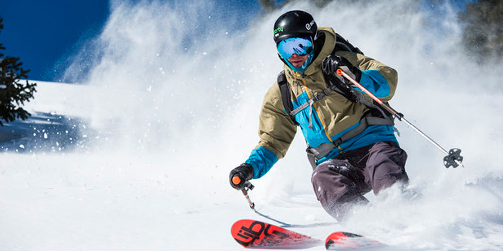 Make sure to have these essential snow gear items before heading outdoors