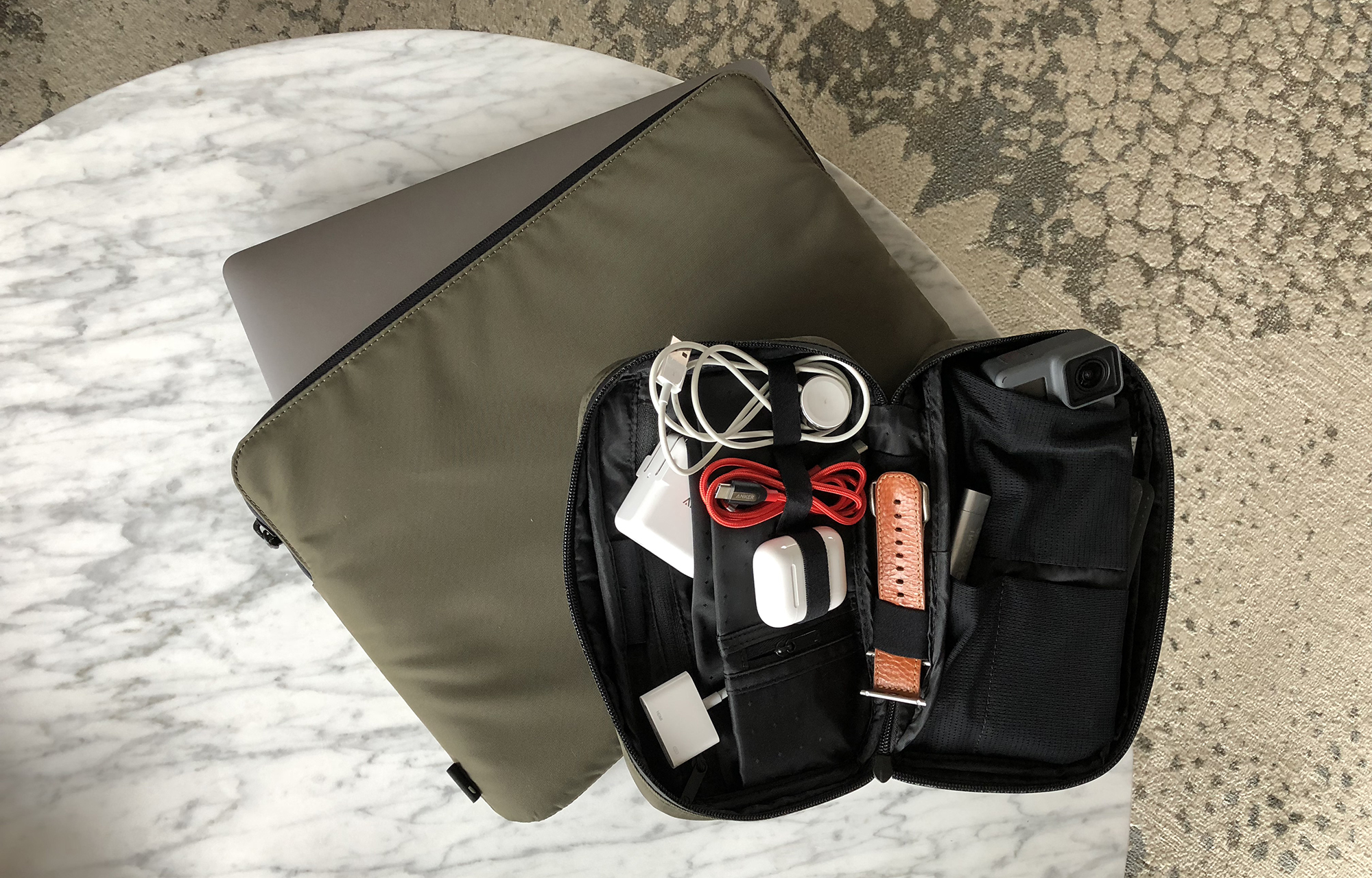 Review: Latest Incase MacBook nylon sleeves and organizers are travel must-haves - 9to5Toys