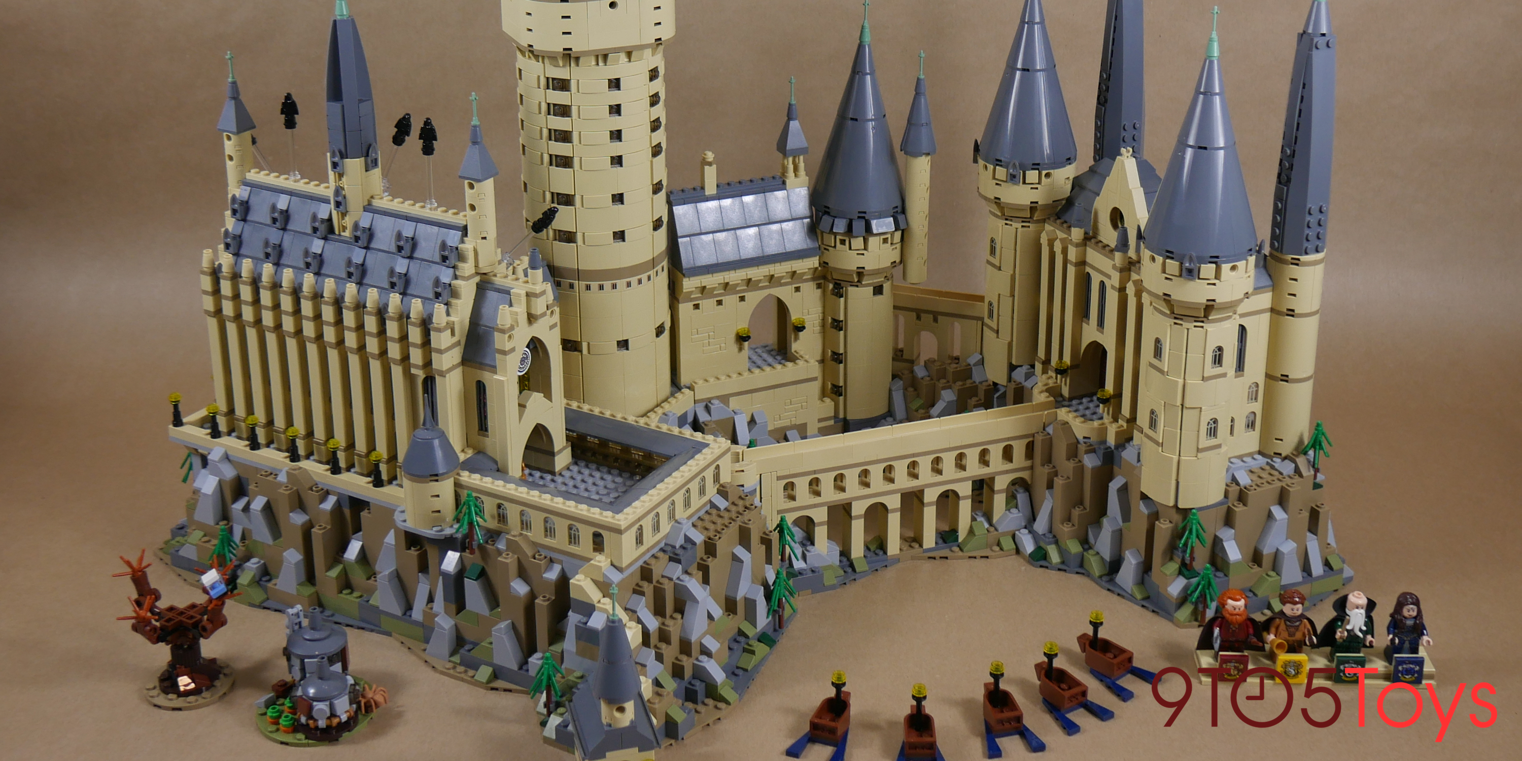 LEGO Hogwarts Castle The 2nd largest in reigns supreme over all