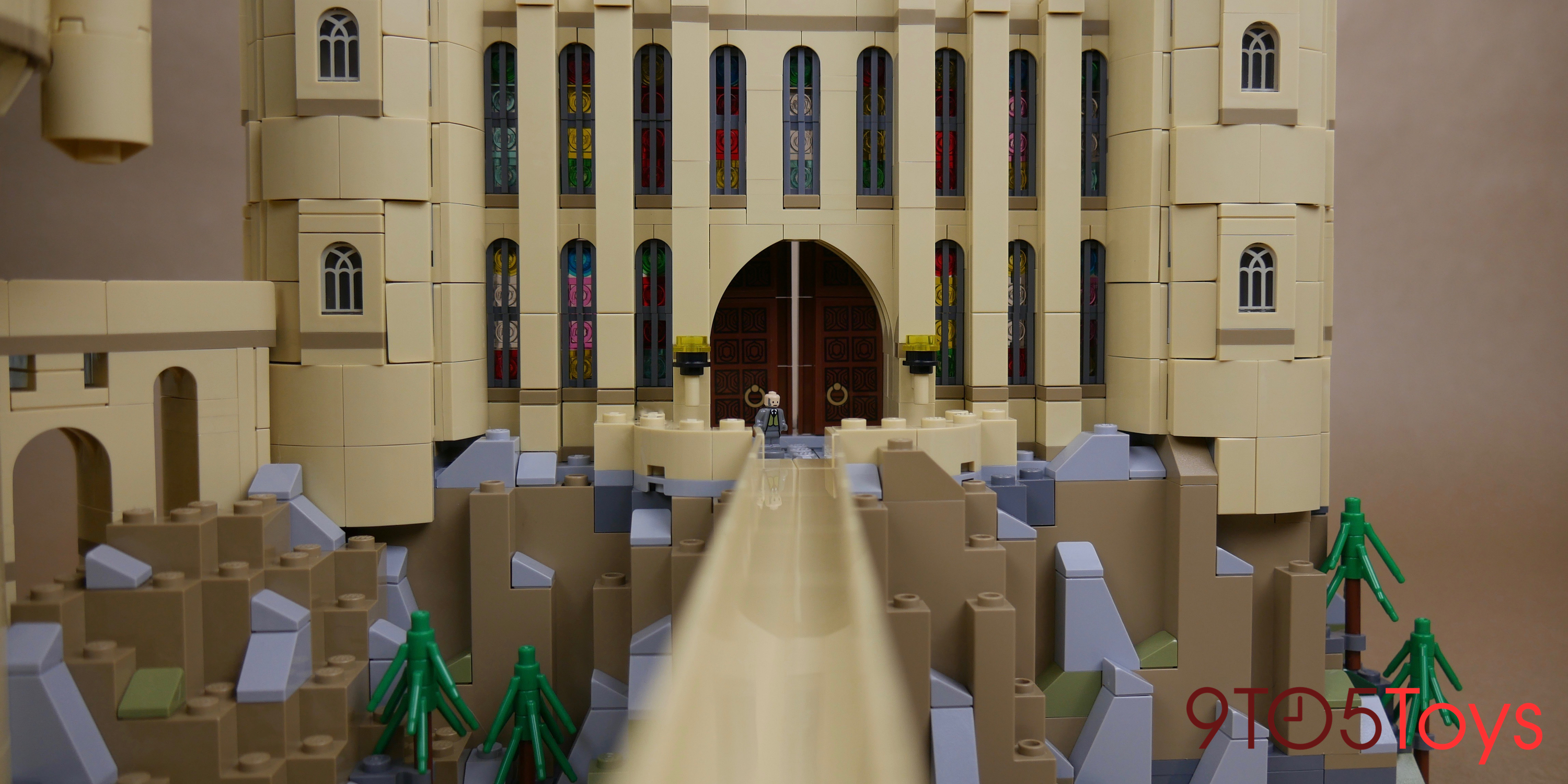 LEGO Hogwarts Castle Review: The 2nd largest kit in history reigns supreme  over all