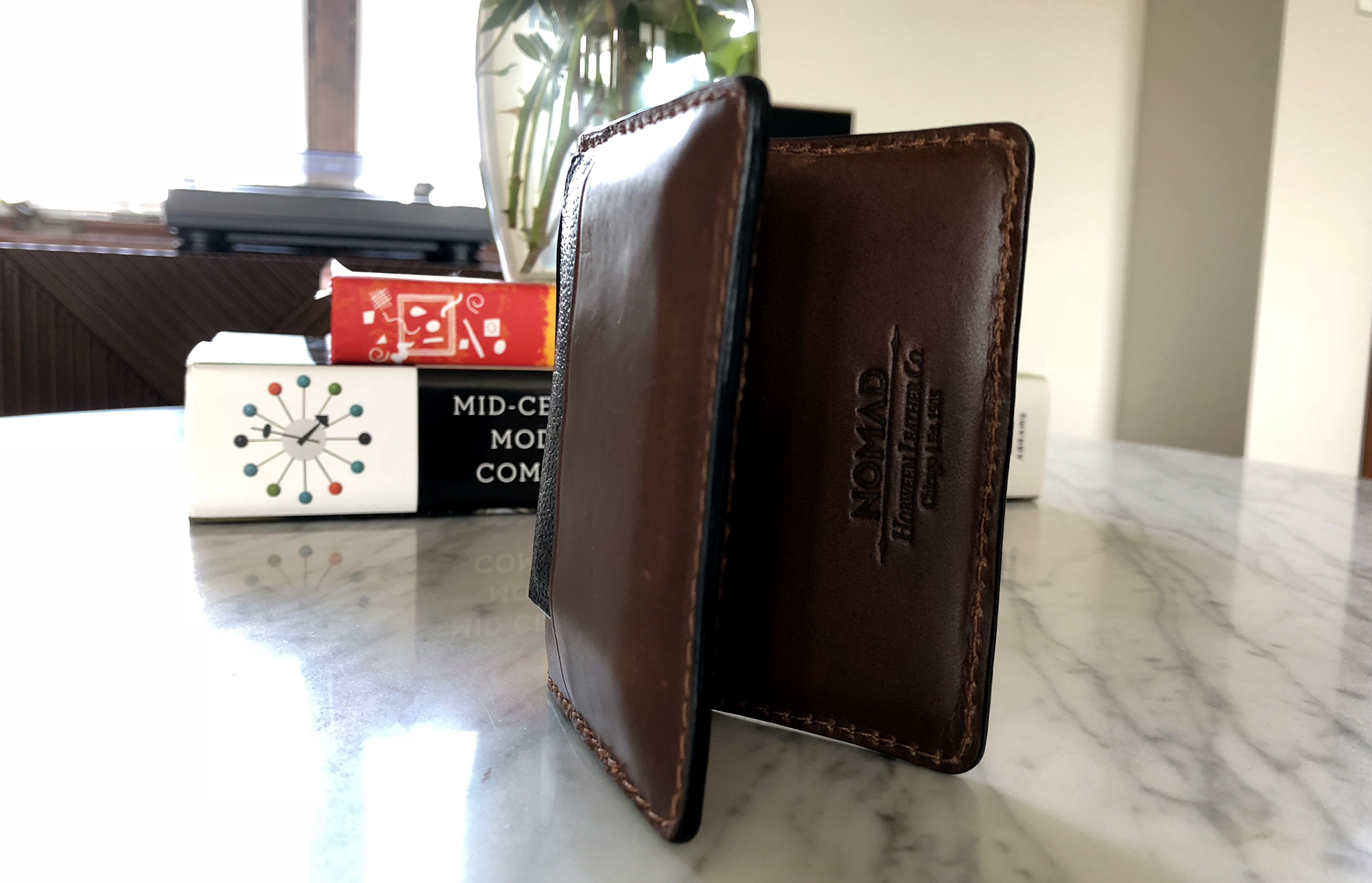 Handson w/ Nomad's new Slim Wallet with integrated Tile Tracking