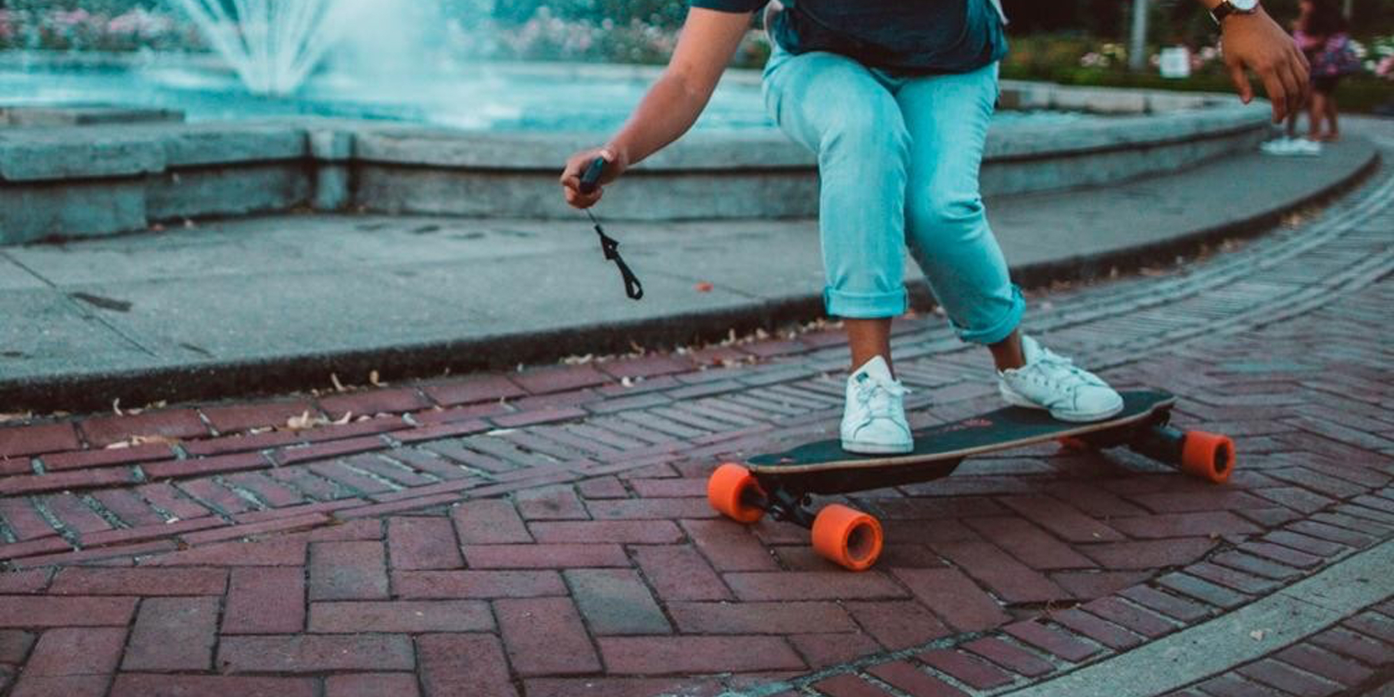 Hit 22 mph speeds w\/ Boosted Board\u002639;s 2nd Gen. Electric Skateboard: $1,000 $300 off  9to5Toys