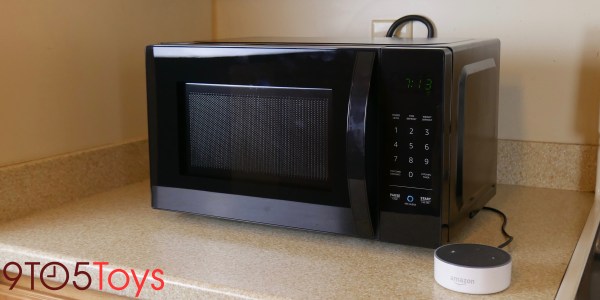 AmazonBasics Microwave review lead