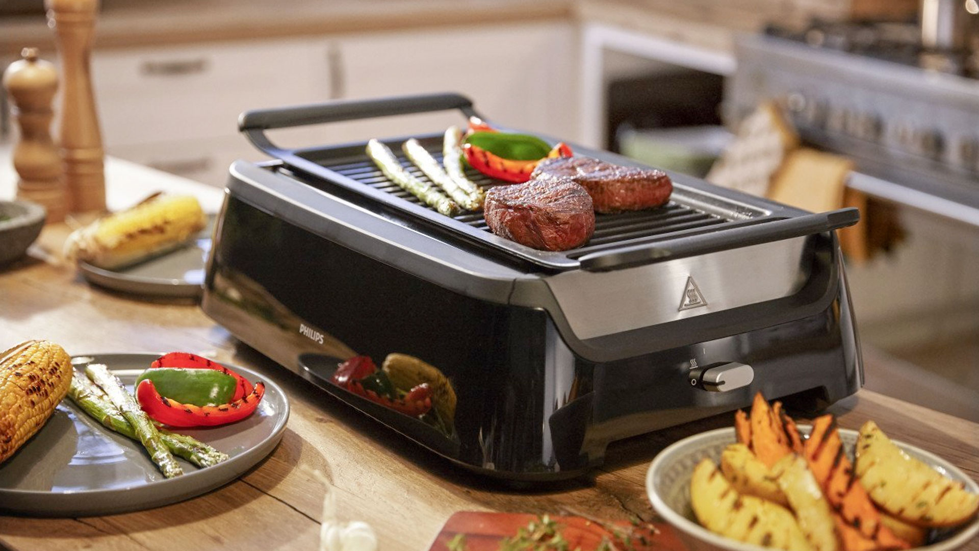Enjoy steak or burgers all year long w/ Philips' indoor smokeless