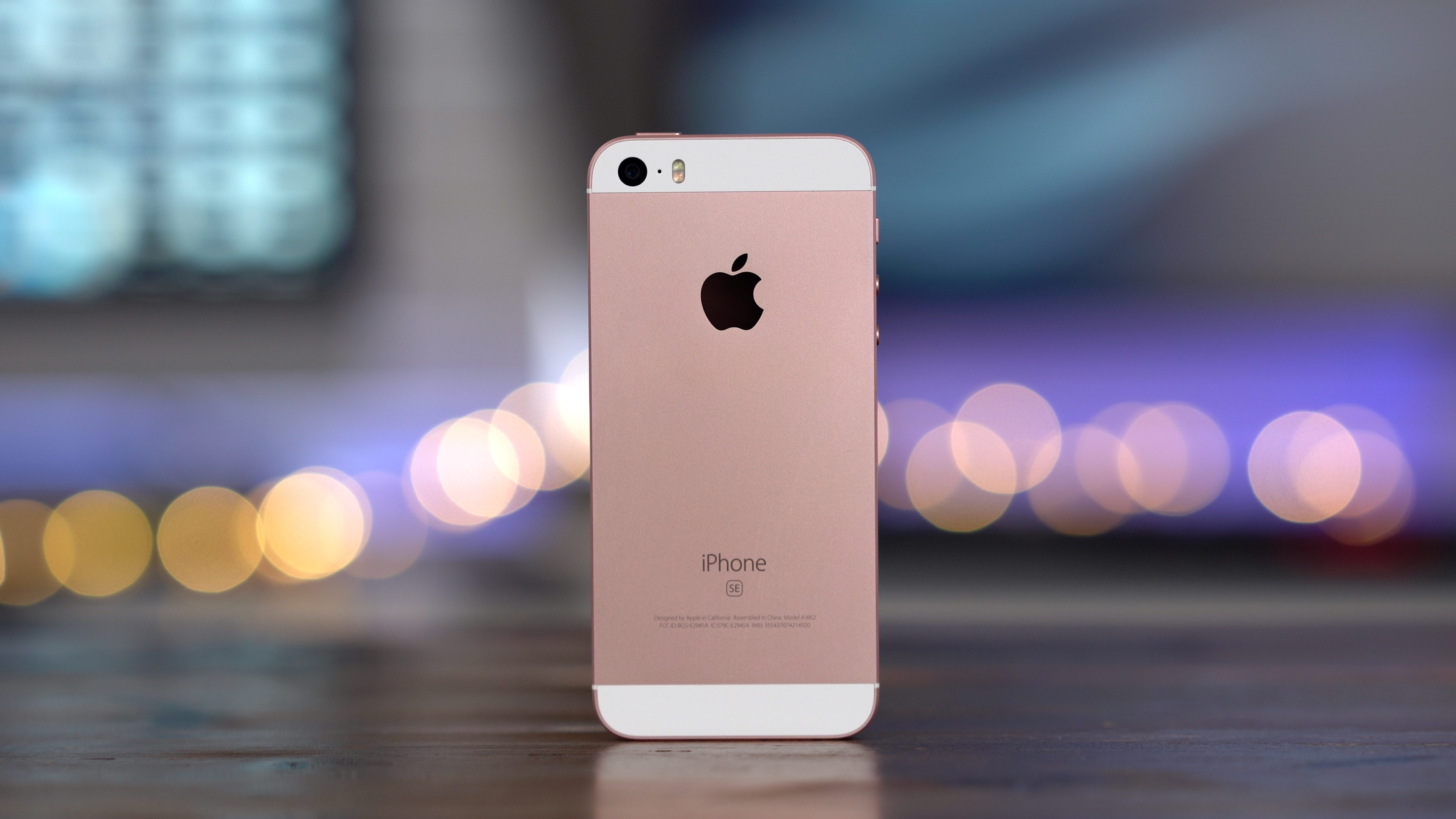Apple's 32GB iPhone SE is the perfect backup phone at 70 (Refurb, Orig