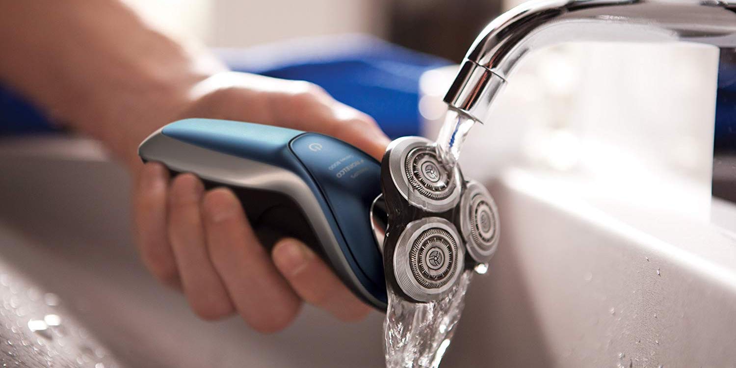 This Philips Electric Shaver w/ SmartClean charging dock is down to