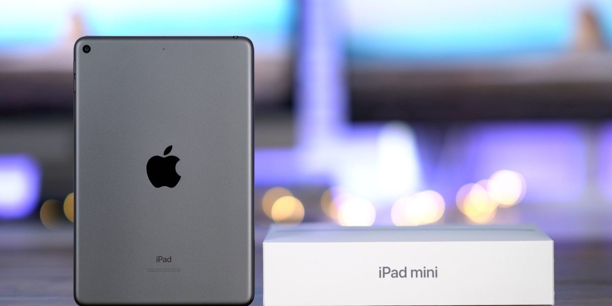 iPad mini 5 shown with box
