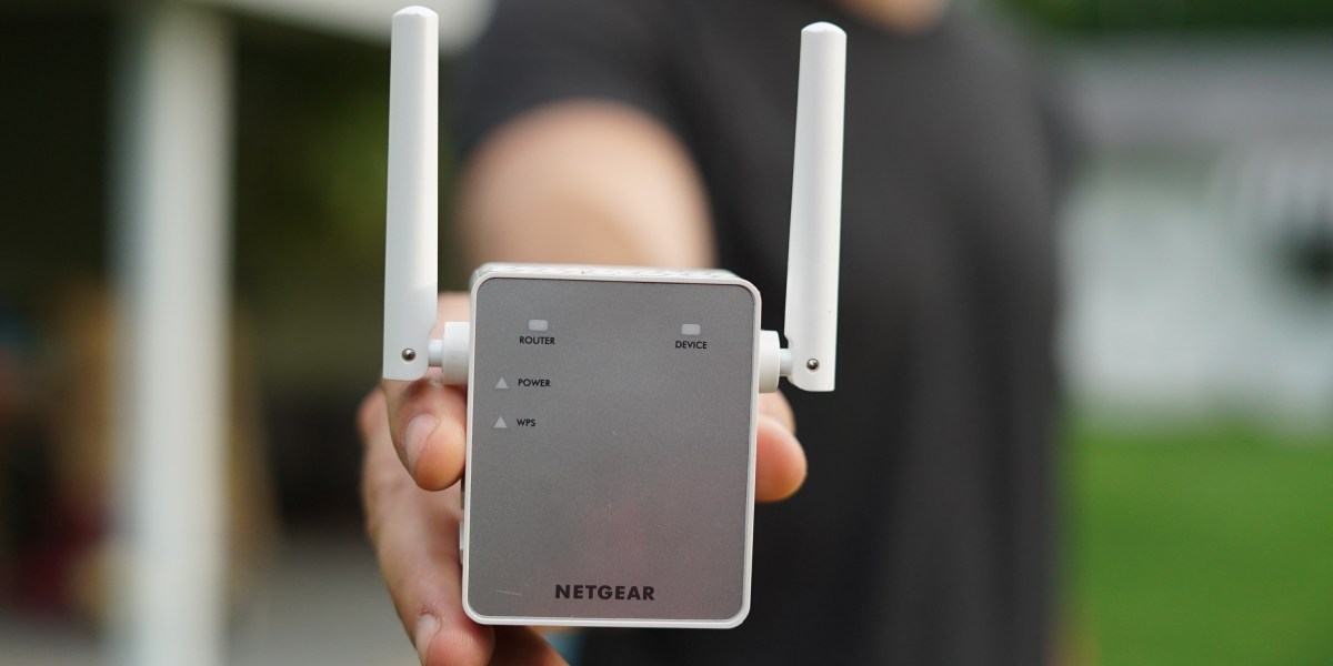 Netgear EX3700 Wi-Fi Extender Review: Wi-Fi in yard?