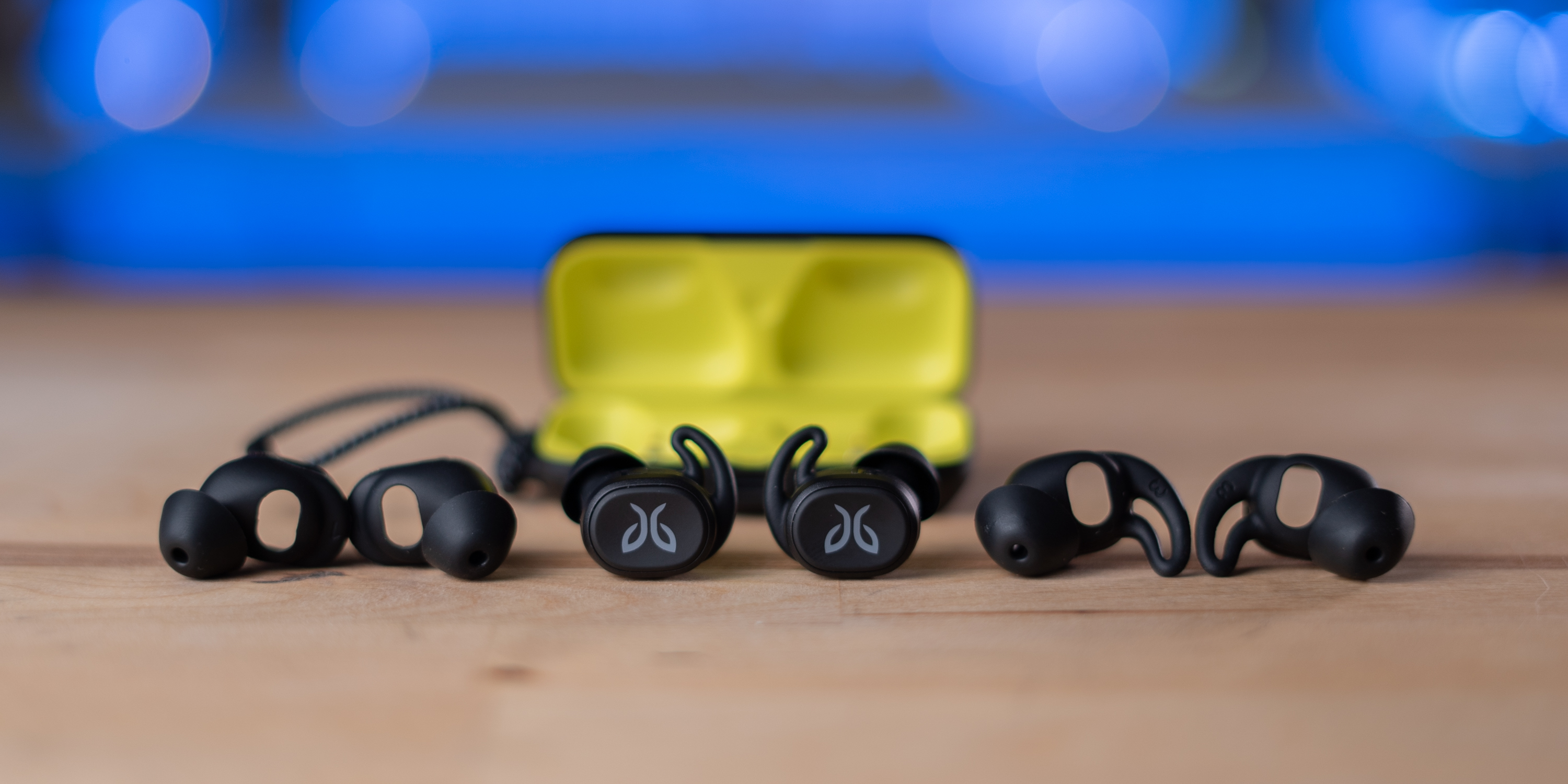 Jaybird VISTA Review Handson with the new flagship wireless earbuds