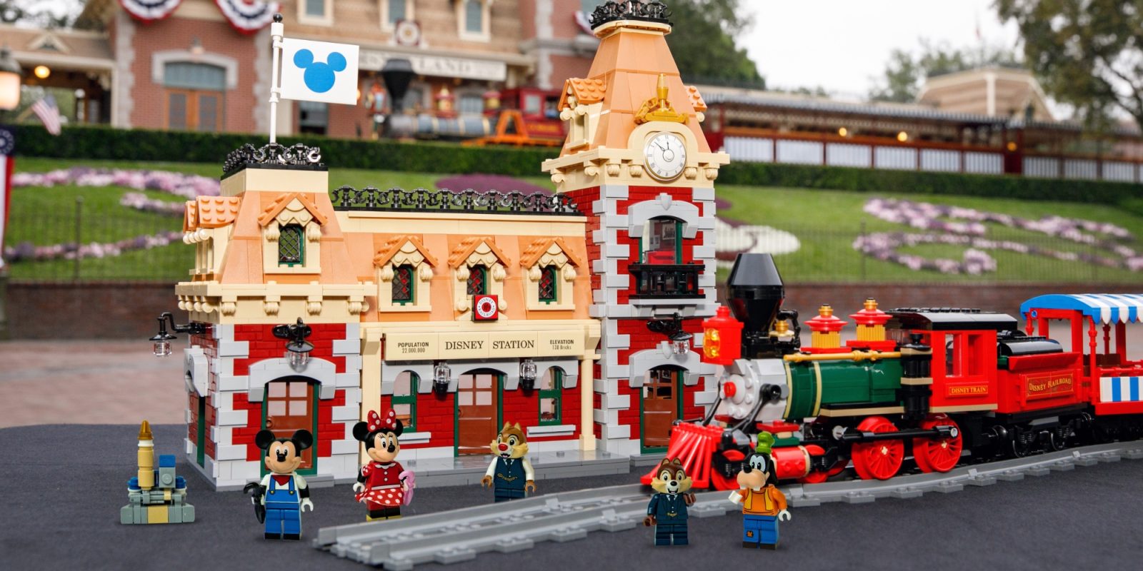 lego mickey train station