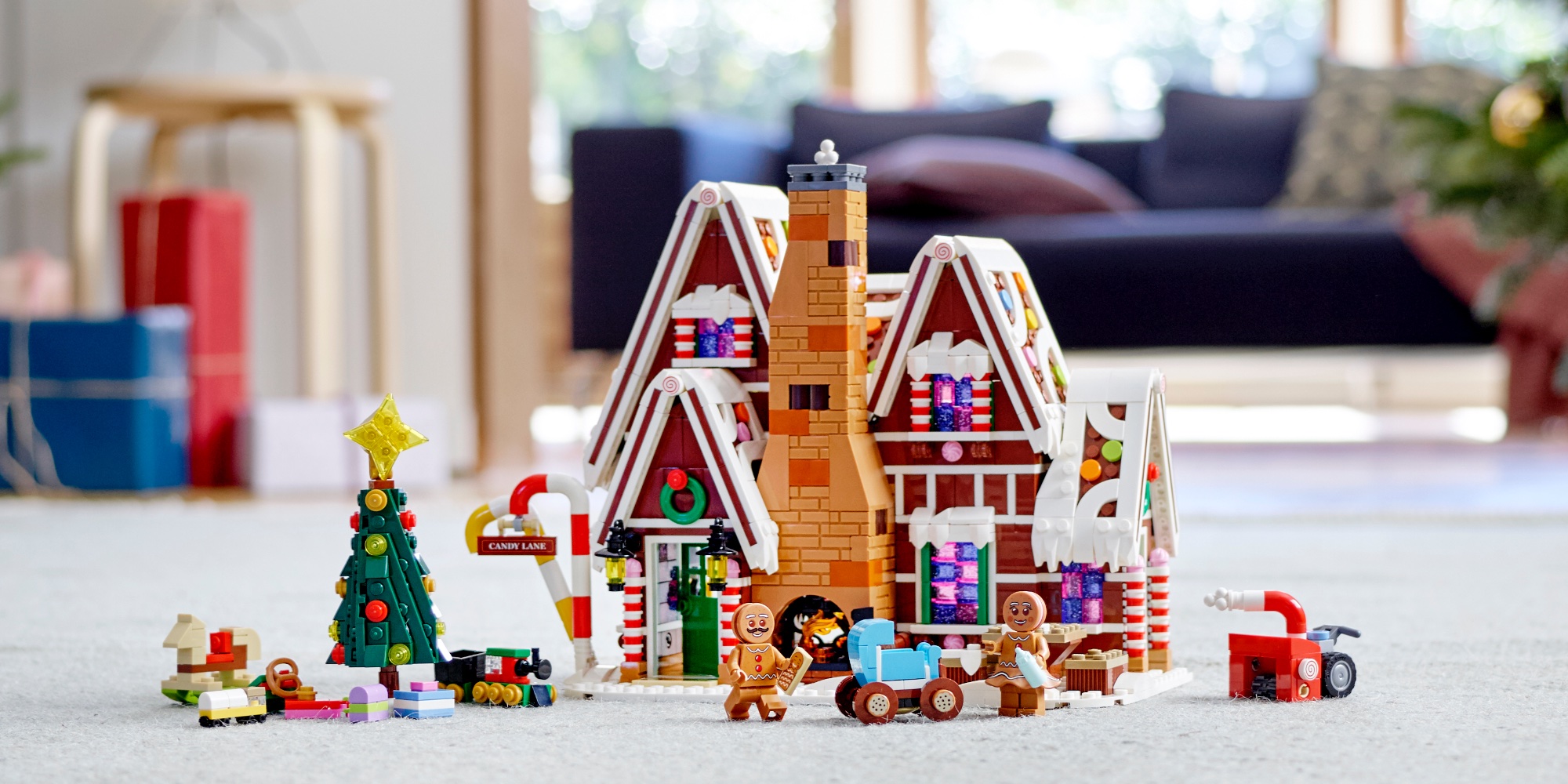christmas lego gingerbread house