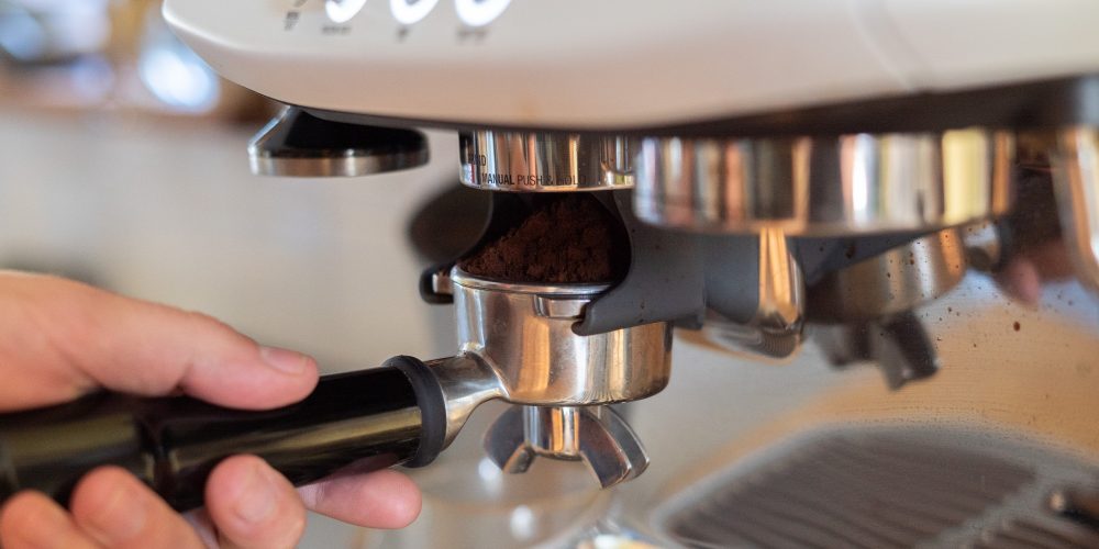 Barista Pro grinding espresso 