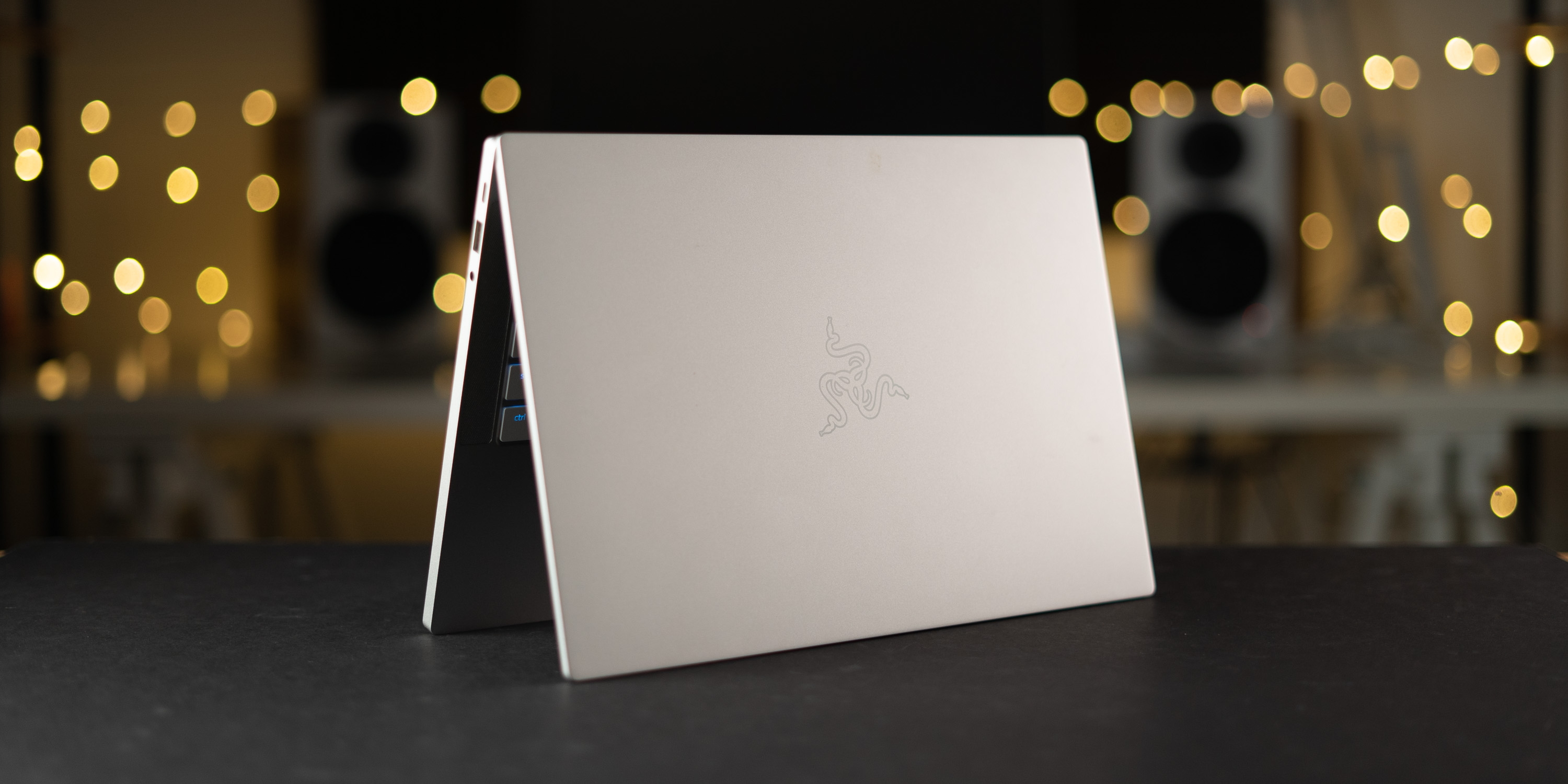 Razer Blade Stealth 13 Mercury White Review