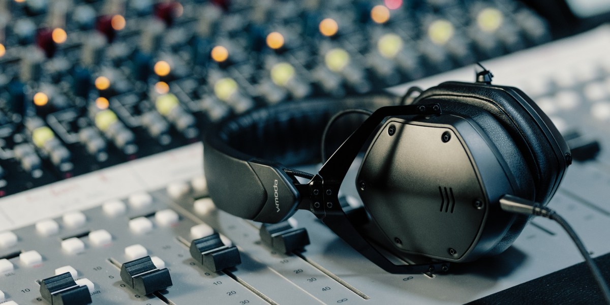 V-MODA M-200 Headphones