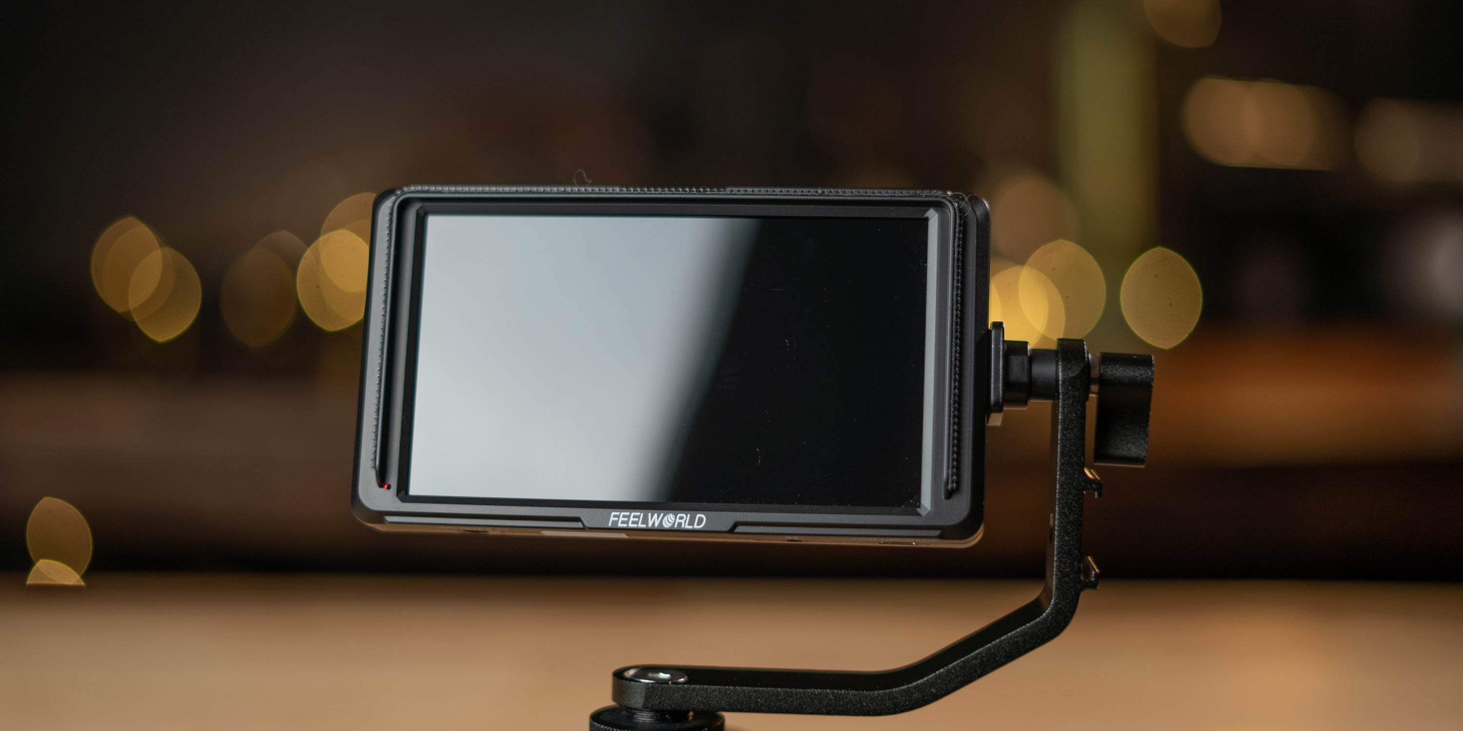 Freeworld 5-inch on camera monitor