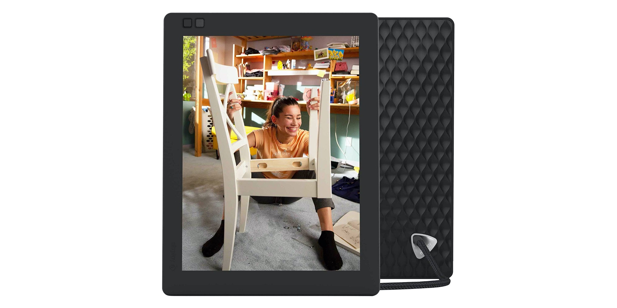 Gift your sweetheart Nixplay's smart digital photo frame for 157 (30 off)