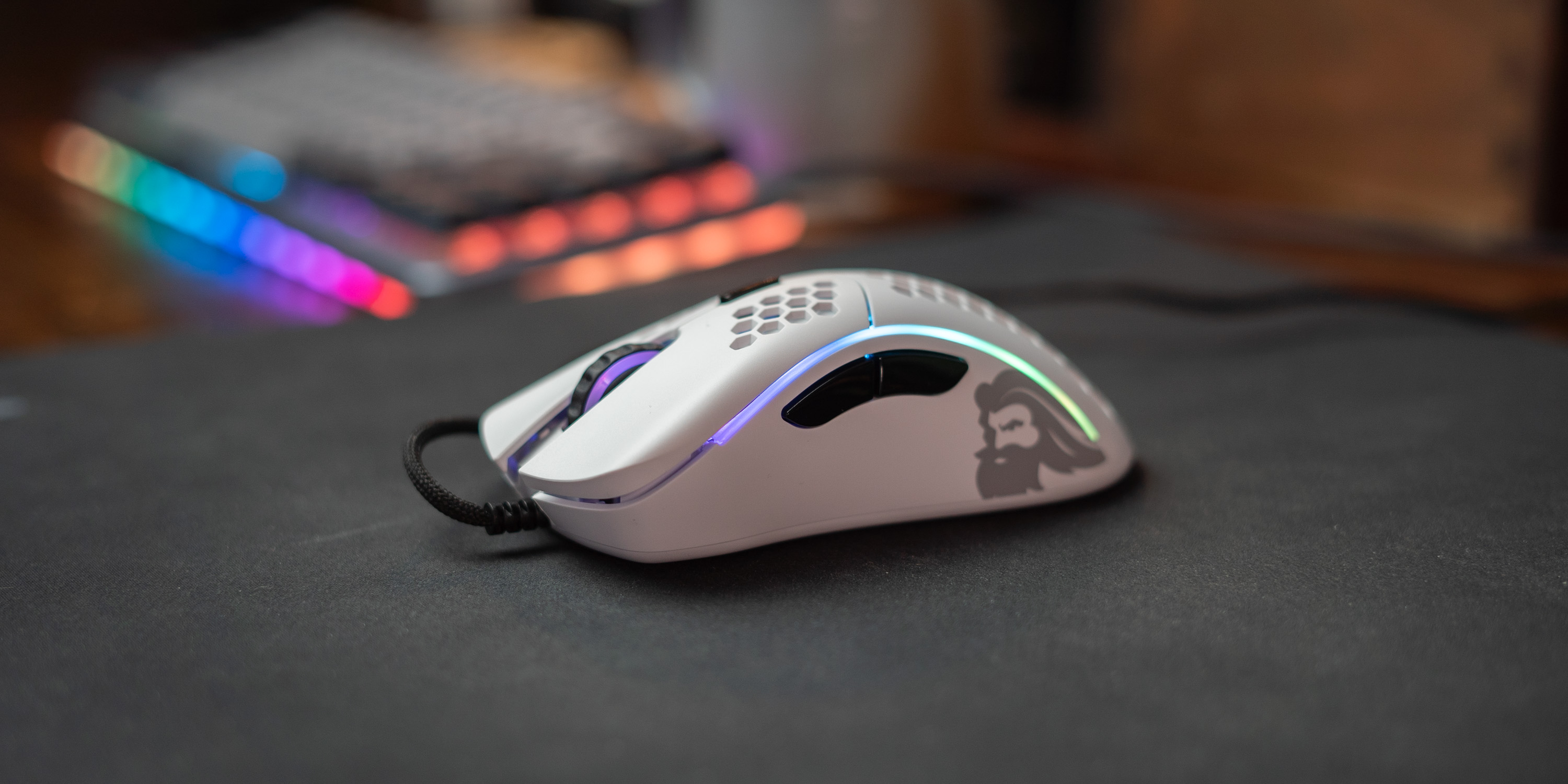 Glorious Model D Mouse Review A well priced ergonomic gaming mouse