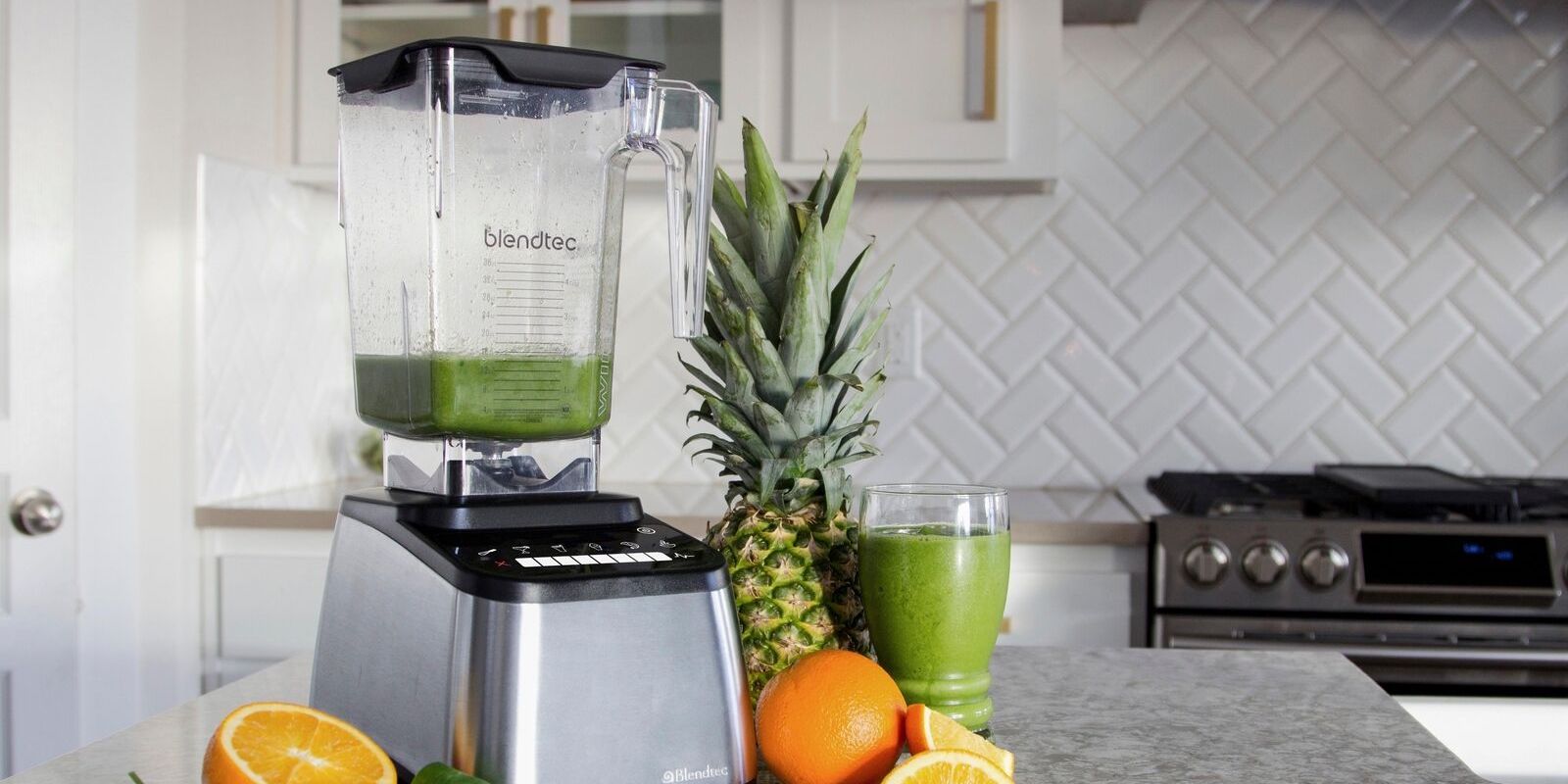 Blendtec's Designer 650 Blender heats soup and cleans itself, now 200 off