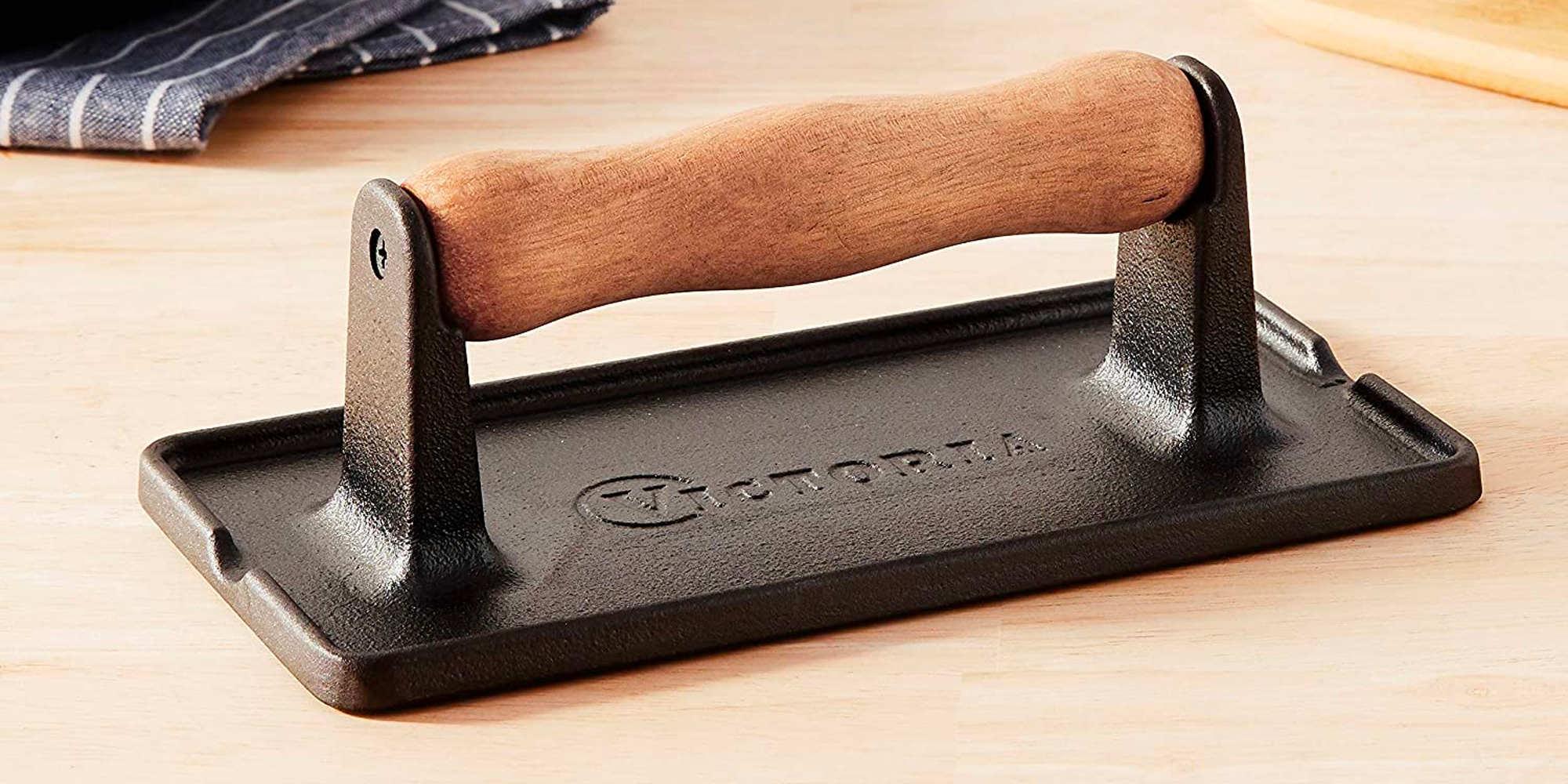 Victrola's cast iron press is a cooking must at a 2020 low of 13 (Reg