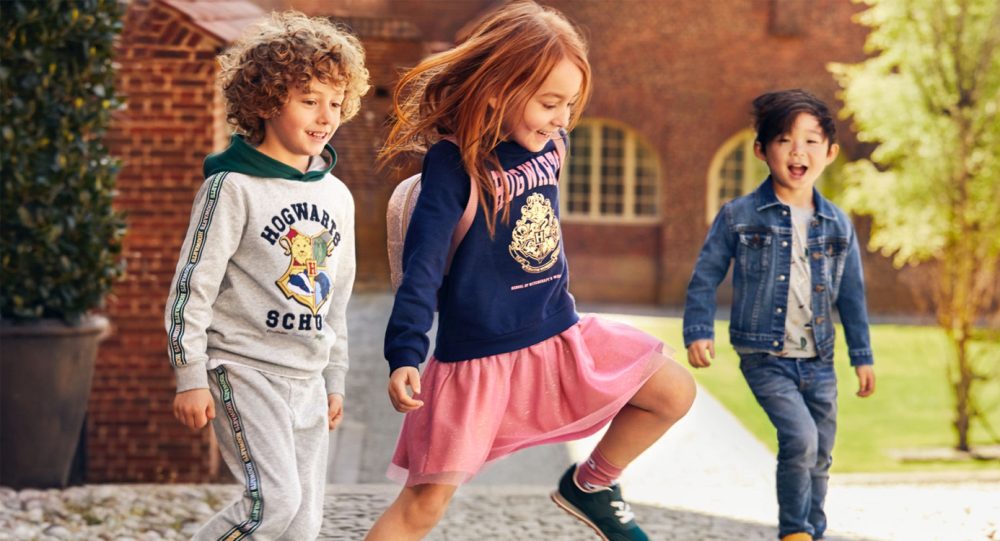 Aardbei Doordringen Elektronisch Harry Potter x H&M kids collection is here just in time for back to -  9to5Toys